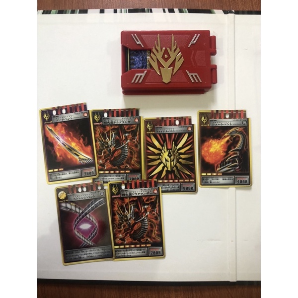 hộp thẻ bài kamen rider ryuki