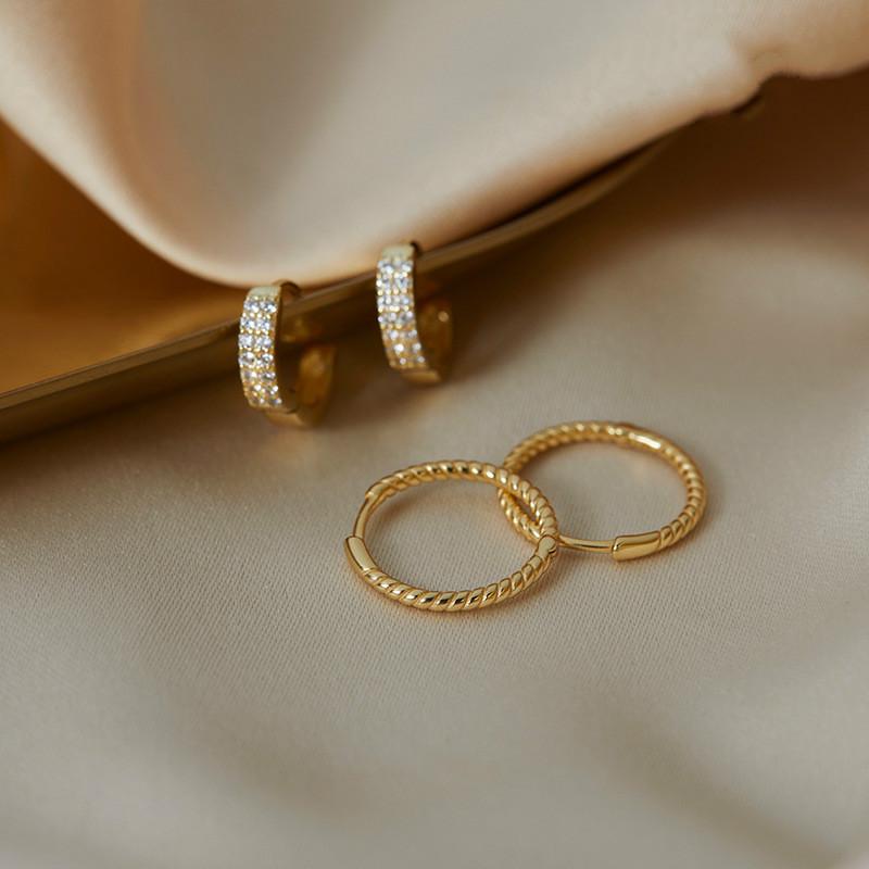 Khuyên Tai Nữ Hình Tròn Thời Trang Hàn