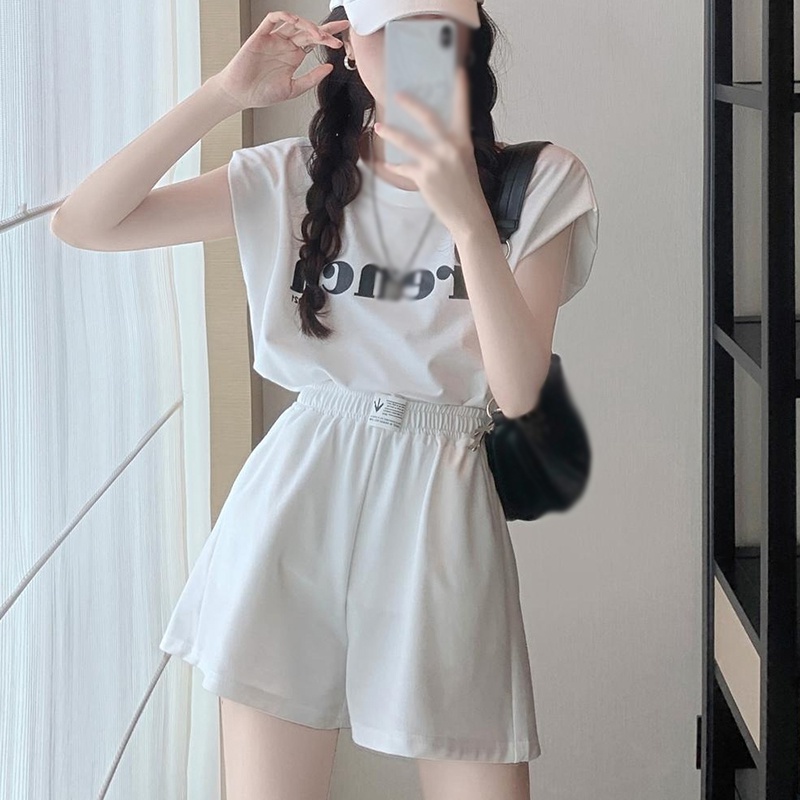 Set Áo Thun Ngắn Tay Hở Lưng + Quần Short Ống Rộng Thời Trang Nữ