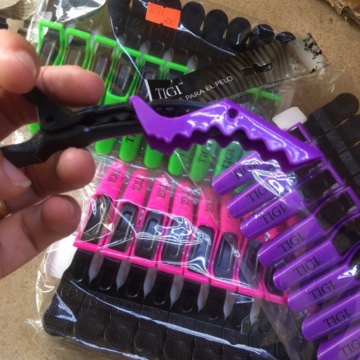 Kẹp vịt chia tóc TIGI