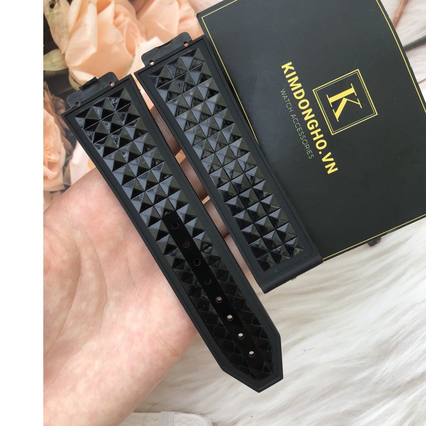 Dây đồng hồ HOT Cao Su Vân To Màu Đen Case 45 BIGBANG size 17 - 25 - 22