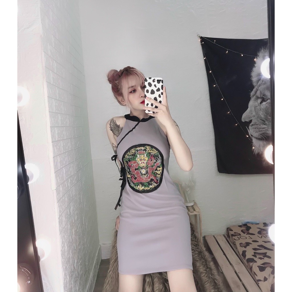 Đầm 3 lỗ yếm ôm body viền cổ tàu in hình siêu xinh , chất thun bozip mềm mịn