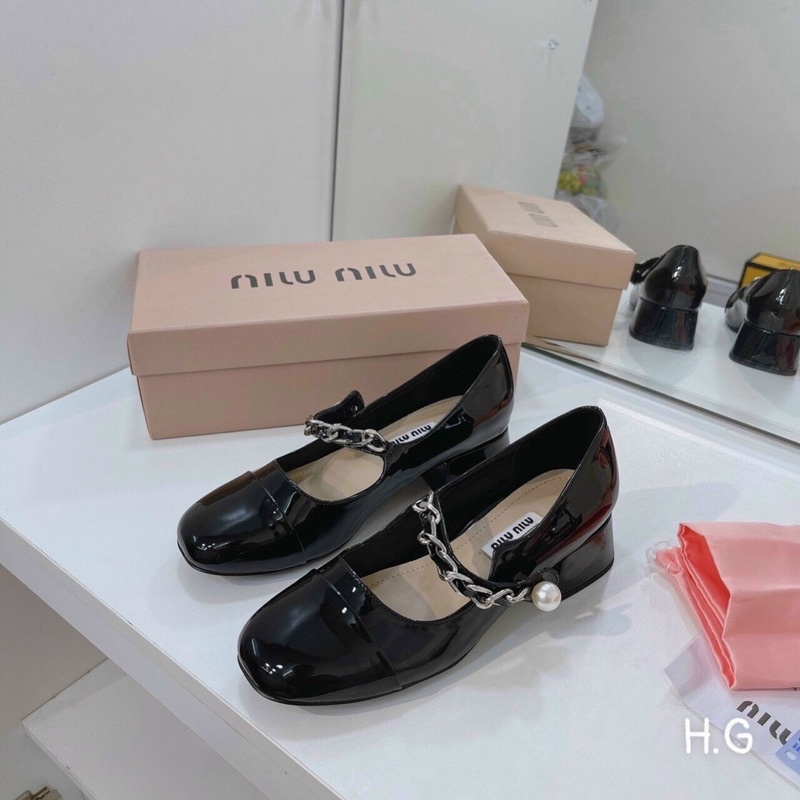 Giày cao gót miu miu quai xích ngọc 3p, 7p fullbox