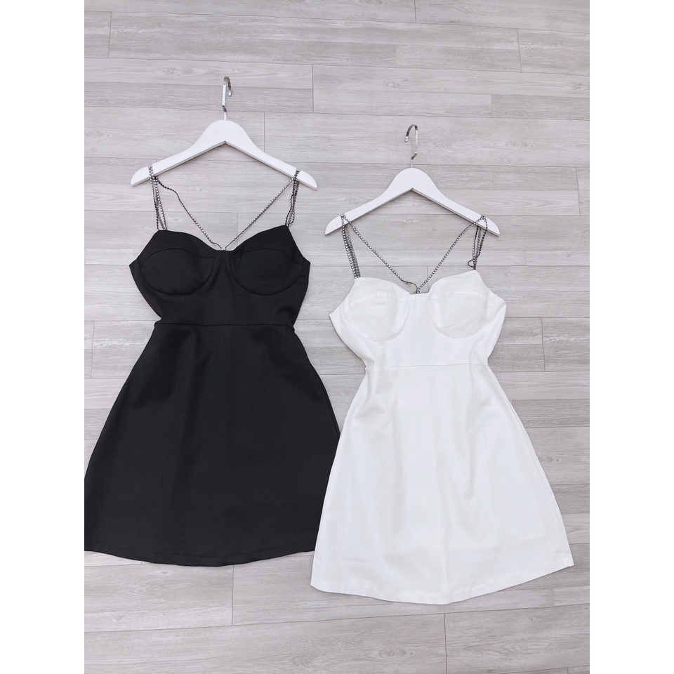 Váy hai dây, đầm hai dây đá sang chảnh quyến rũ