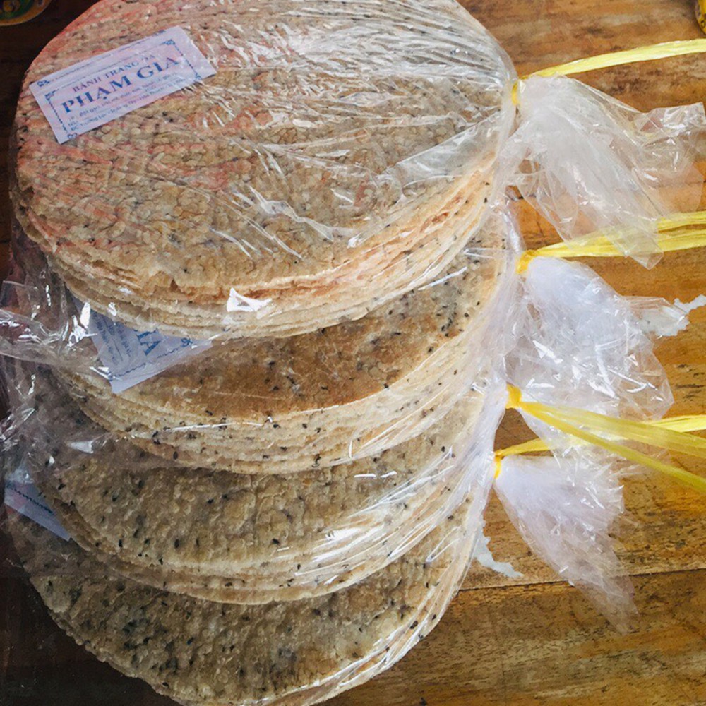 Bánh tráng mè đen nước dừa đặc sản Tây Ninh đã nướng chín (10 cái/bịch)