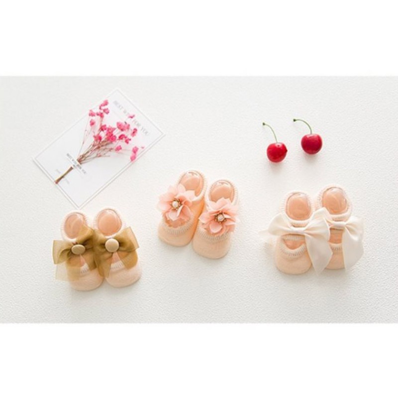 Set 3 đôi vớ cotton hoạt hình xinh xắn dành cho bé