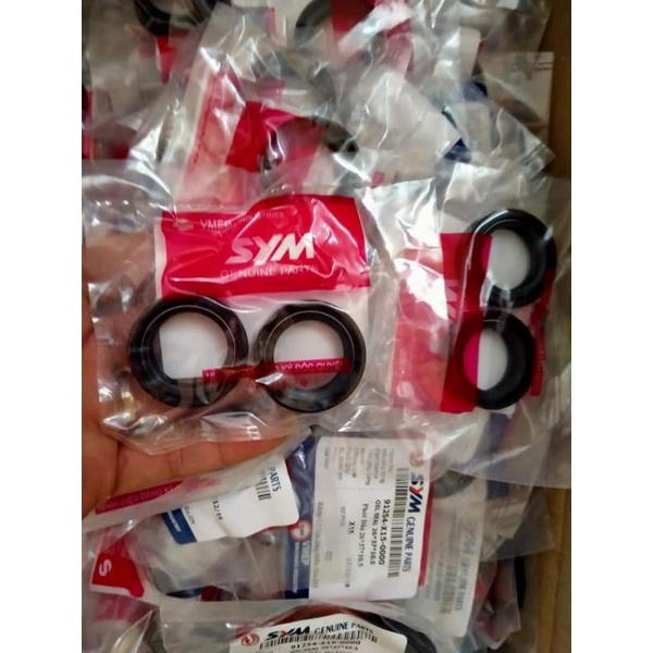 Phớt sóc SYM lắp chung Dream, Wave