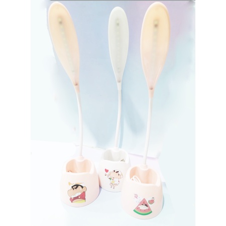 Đèn bàn Led shin DBL4 cute kèm ống cắm bút ( có thể đỡ điện thoại ) hoạt hình dễ thương idol thần tượng