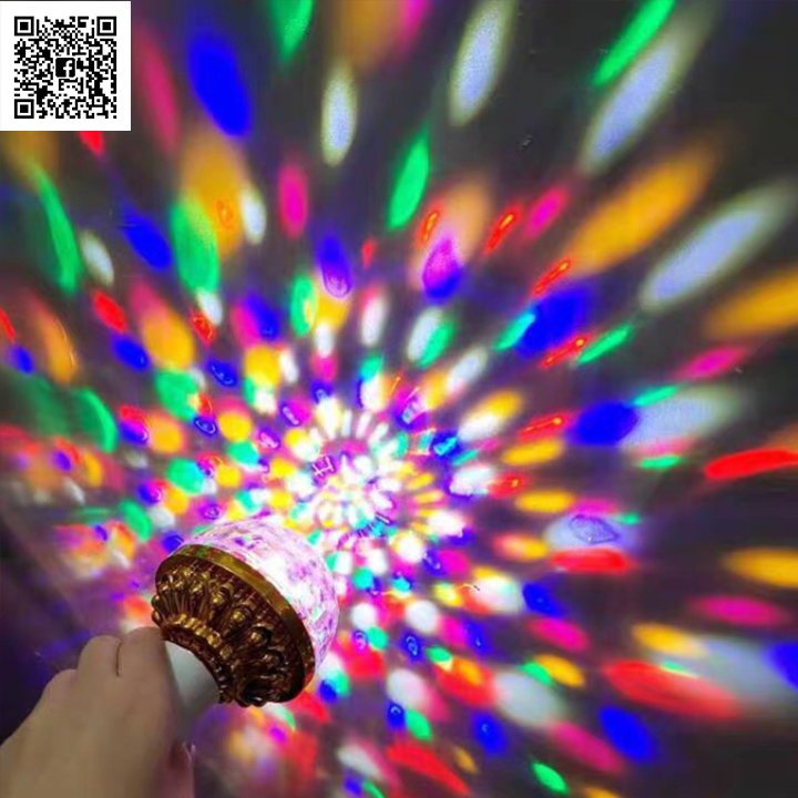 Đèn led 7 màu tự xoay cảm ứng theo nhạc tặng kèm đui đèn new