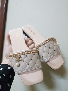 Dép nữ tán đinh siêu xinh( sale sốc 50k sll) đủ zai