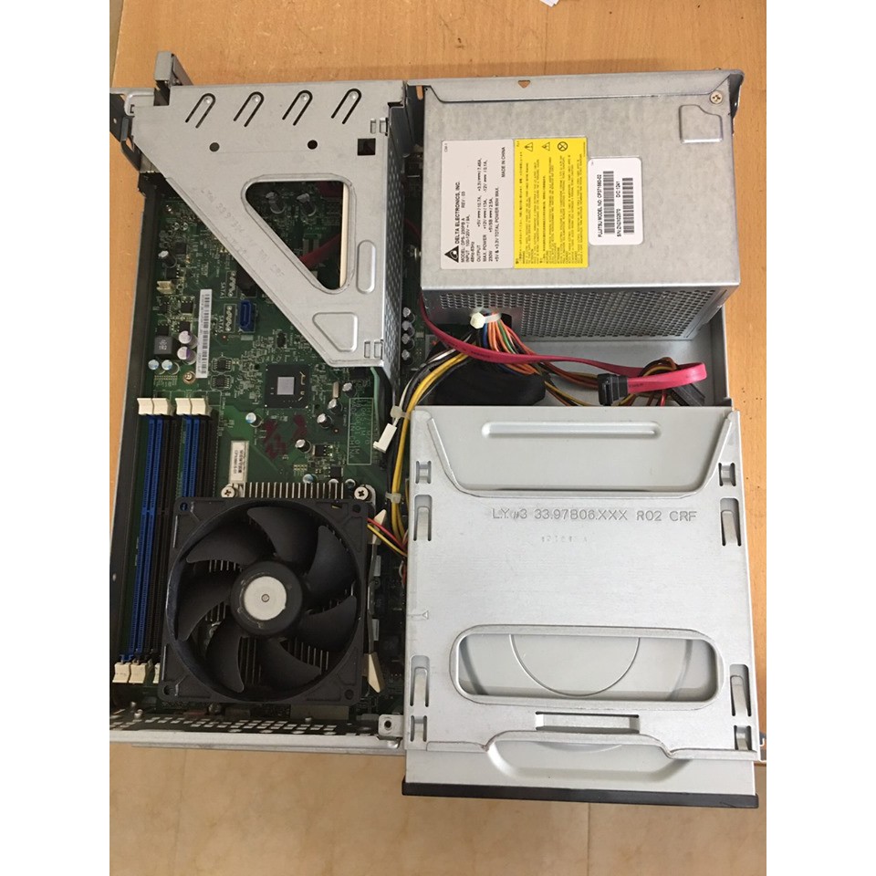 Xác Fujitsu H77 full Cpu 1155, 4 khe Ram. Có Usb 3.0, có khe VGA mở rộng- có card hình