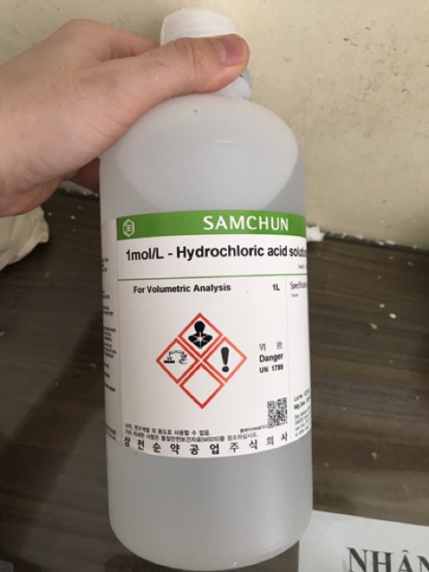 Dung dịch chuẩn độ 1 mol/lit Hydrochloric aci.d 1N HCl 1N Samchun Hàn Quốc chai 1 lít  H0423