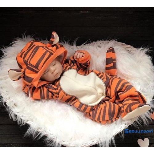 Áo liền quần hóa trang con hổ có mũ trùm đầu đáng yêu dành cho em bé