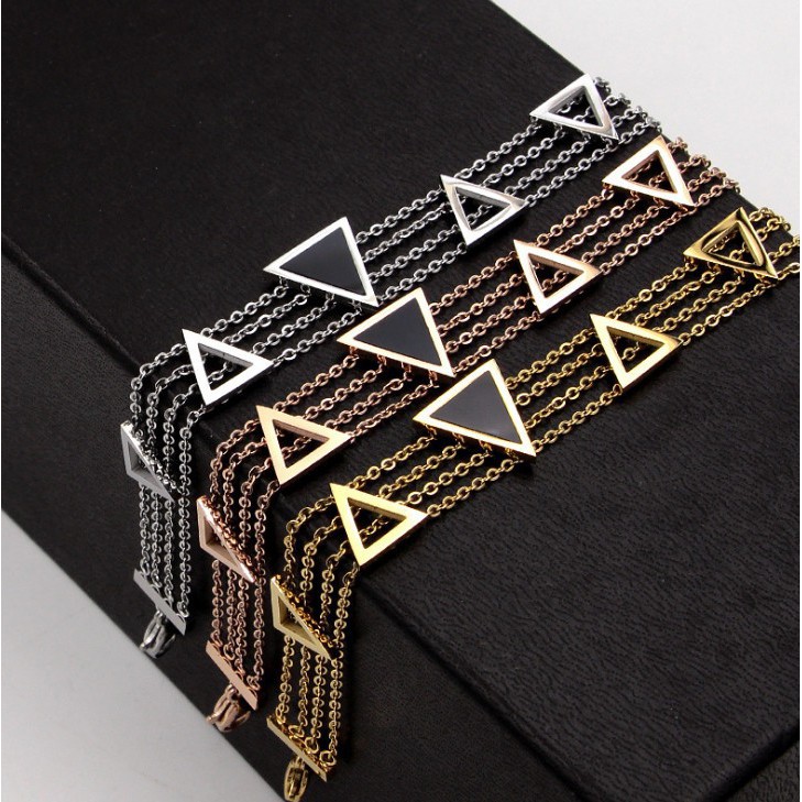 Lắc Tay Titan Không Đen TT 0973