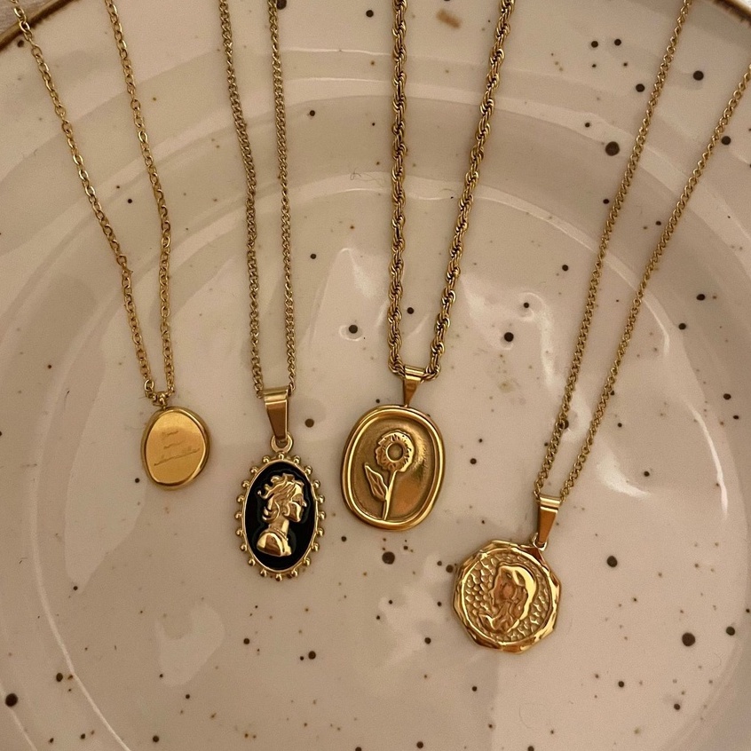 Dây Chuyền Ngắn Bằng Thép Titan Chất Lượng Cao Đơn Giản Hình Ngôi Sao Chân Dung Hoa Hồng Phong Cách retro Pháp Cho Nữ