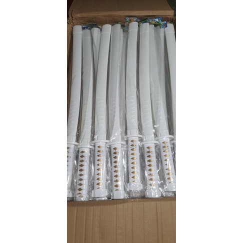 Kiếm katana phát sáng kèm âm thanh full màu  trắng 9 bóng chưa kèm pin