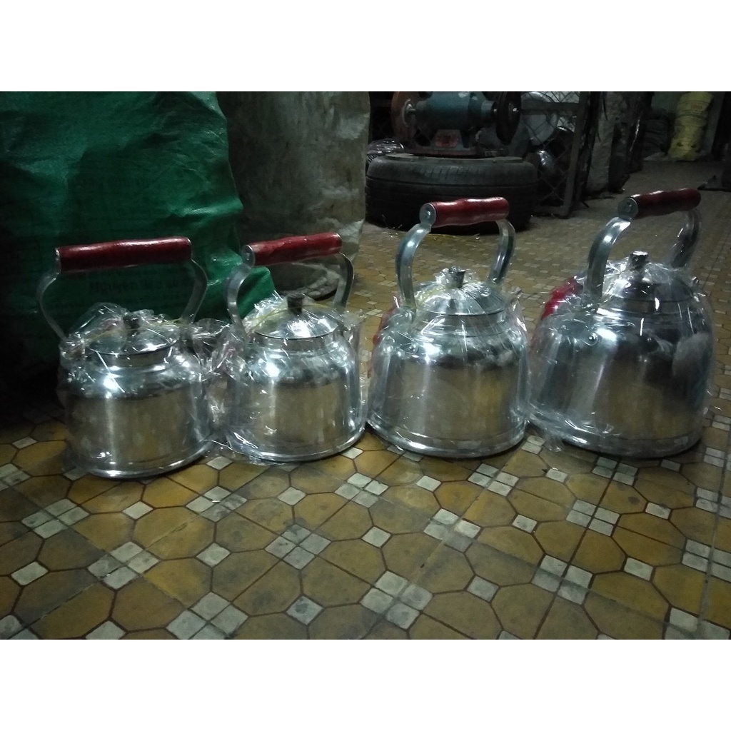 Ấm Nước Nhôm Bóng