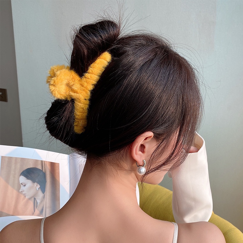 Kẹp Tóc Càng Cua Màu Kẹo Trơn / Trắng Hồng / Xám Bằng Lông Nhung Dễ Thương Xinh Xắn