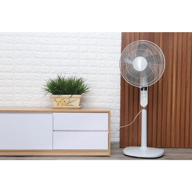 QUẠT CÂY ĐỨNG TOSHIBA điều khiển từ xa F-LSA20H. CHÍNH HÃNG