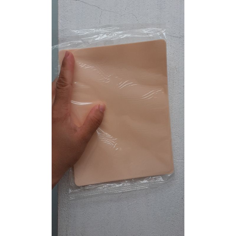 Da giả tập phun xăm