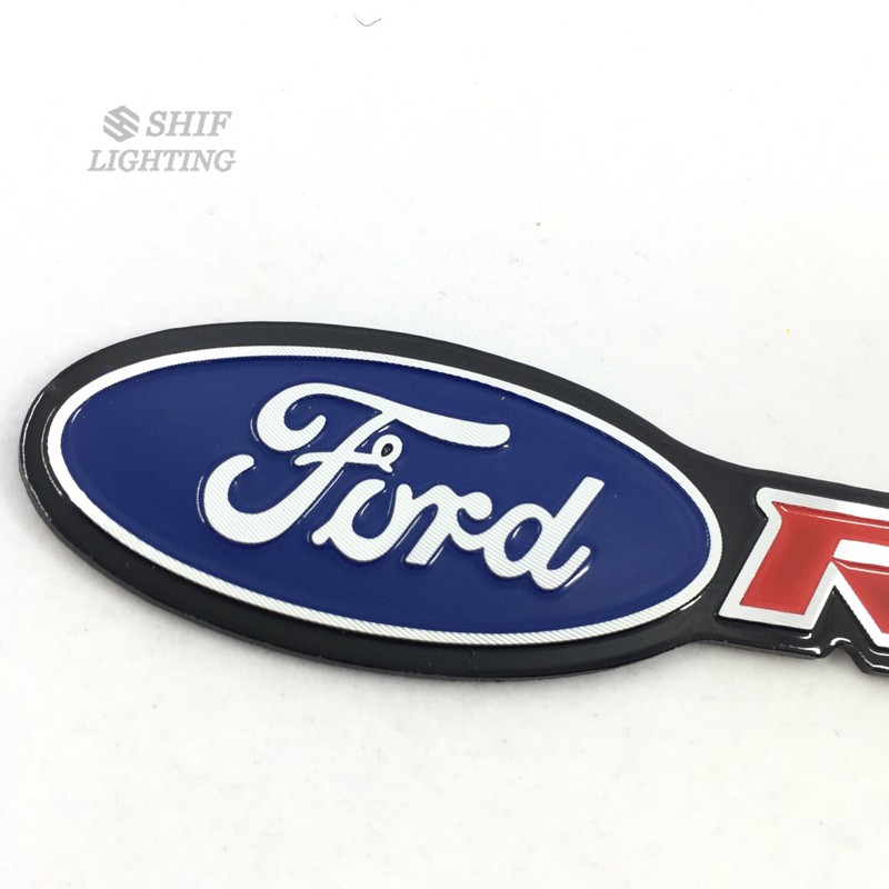 Miếng logo in chữ "Ford RACING" dùng trang trí oto