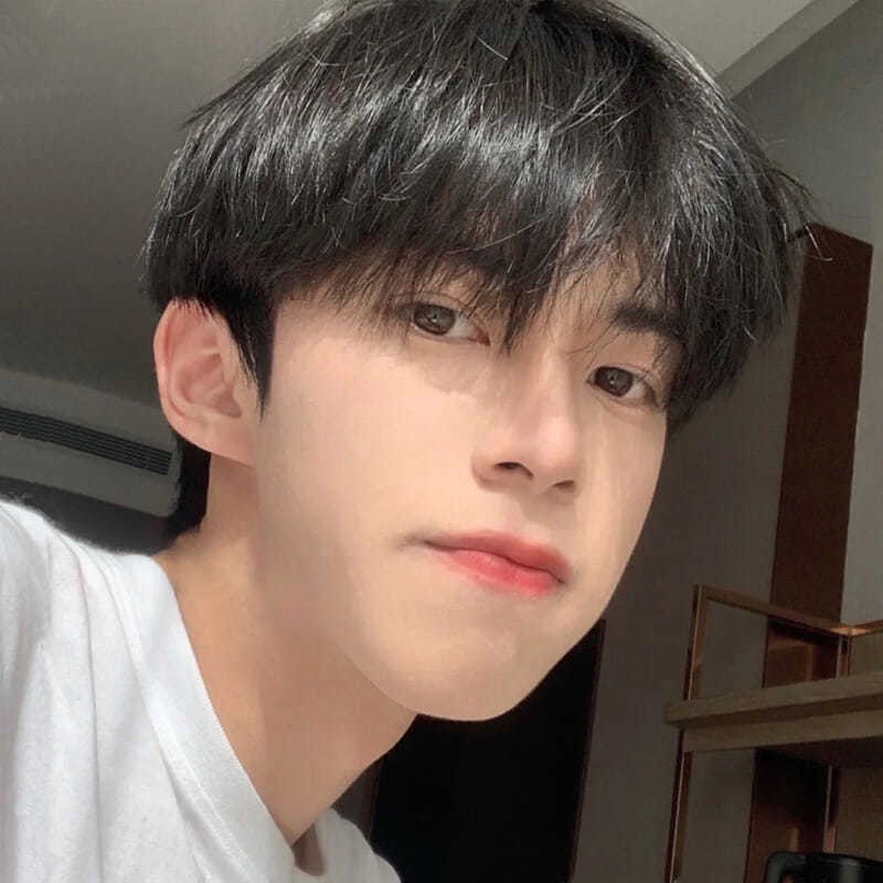 Tóc giả ngắn thẳng nguyên đầu kiểu mái thưa phiên bản Hàn Quốc cho nam học sinh/ thanh thiếu niên