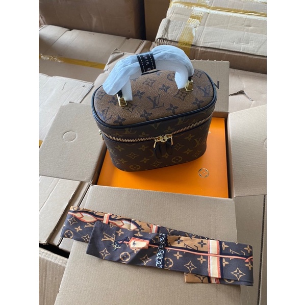 Túi Cốp LV hàng 2 box kèm khoá sz19