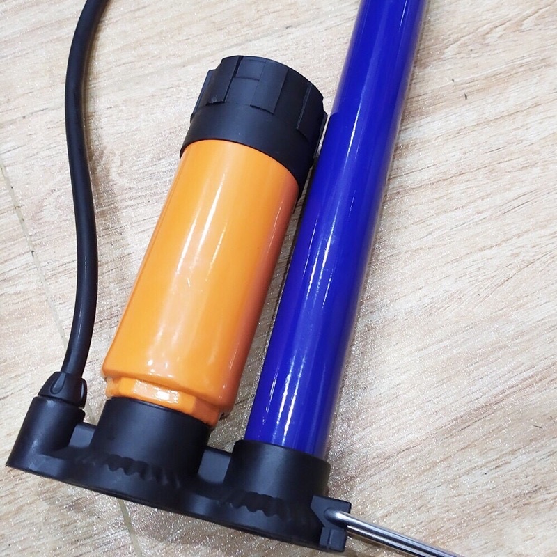 Bơm xe đạp, xe máy có đồng hồ siêu nhẹ Stanley