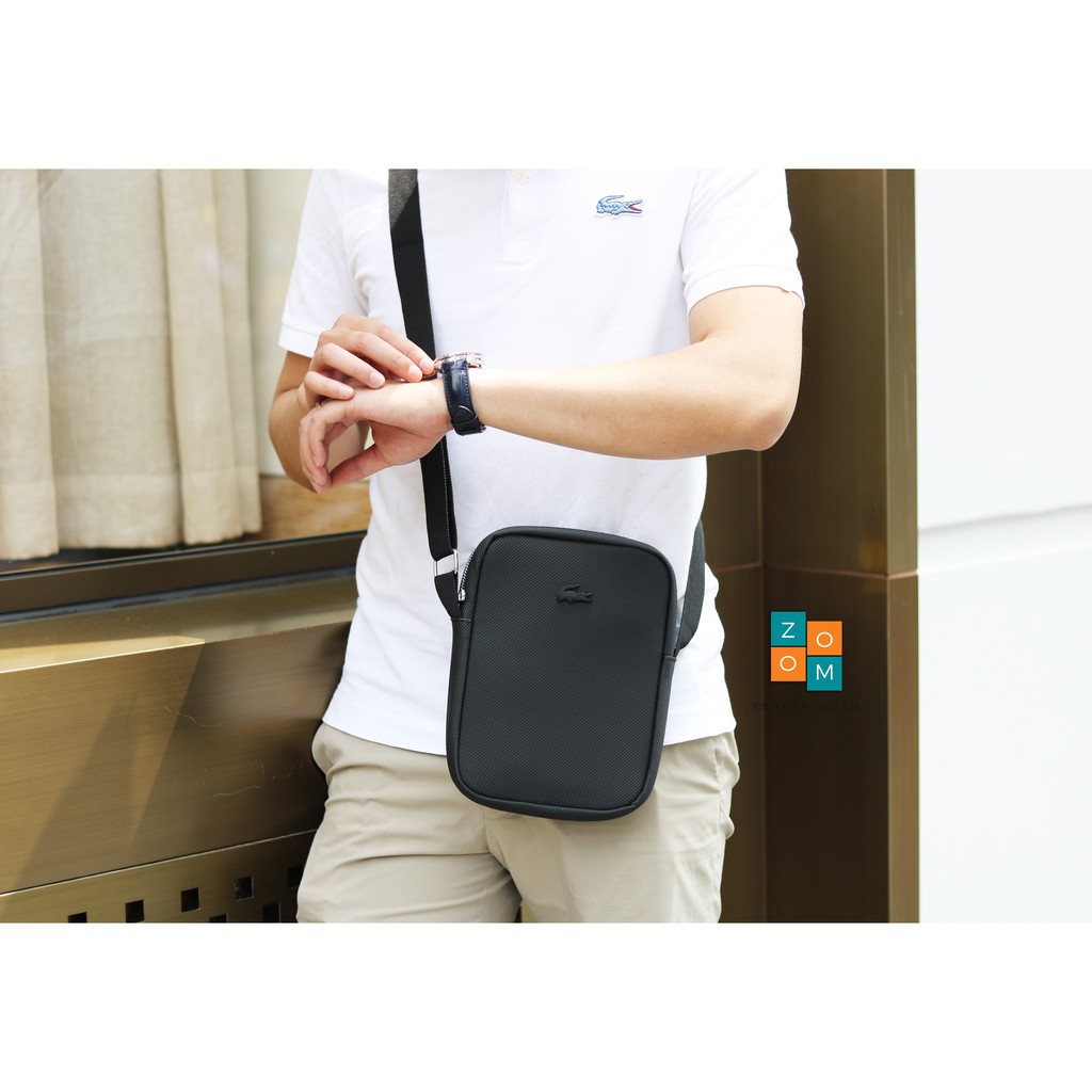 Túi đeo chéo nam LACOSTE Chantaco 2021 da mềm chống thấm nước màu đen
