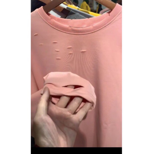 [Hình thật 100%] Áo sweater hoạ tiết rách cực chất -Hàng Shop | BigBuy360 - bigbuy360.vn