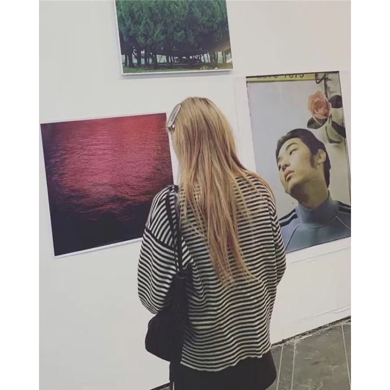 (Hình thật) Áo khoác Cardigan sọc ngang màu nâu nhạt Jennie Hyuna | BigBuy360 - bigbuy360.vn