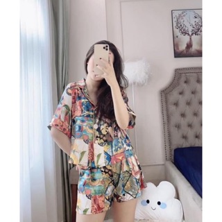 Bộ pijama lụa hoạ tiết độc lạ