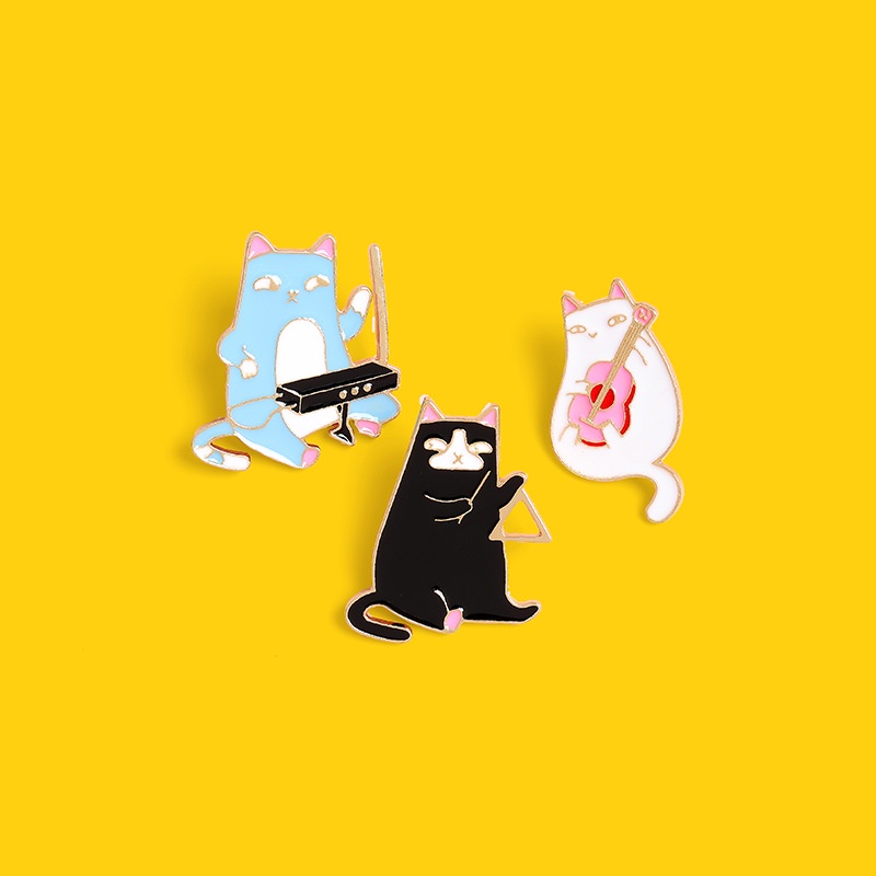 Huy Hiệu Cài Áo Hình Mèo Đeo Đàn Guitar Dễ Thương