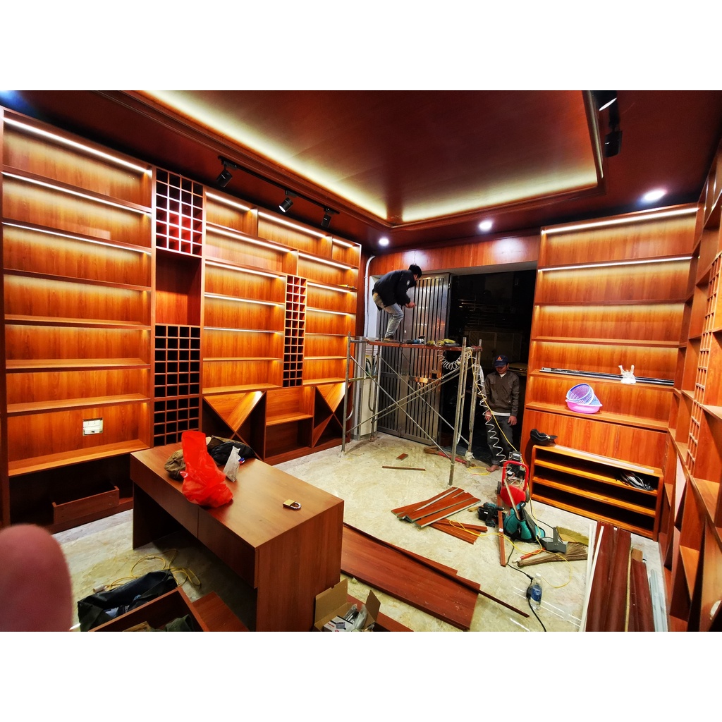 Đèn Led Tủ Rượu Tủ Trưng Bày Dùng Thanh Nhôm UT25-7 Lắp Âm Đã Có Đèn LED 10W/m 12V Kết Hợp Nguồn 12V  Bảo Hành 12 Tháng