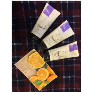 Tẩy da chết Ngọc trai The Faceshop xách tay Hàn