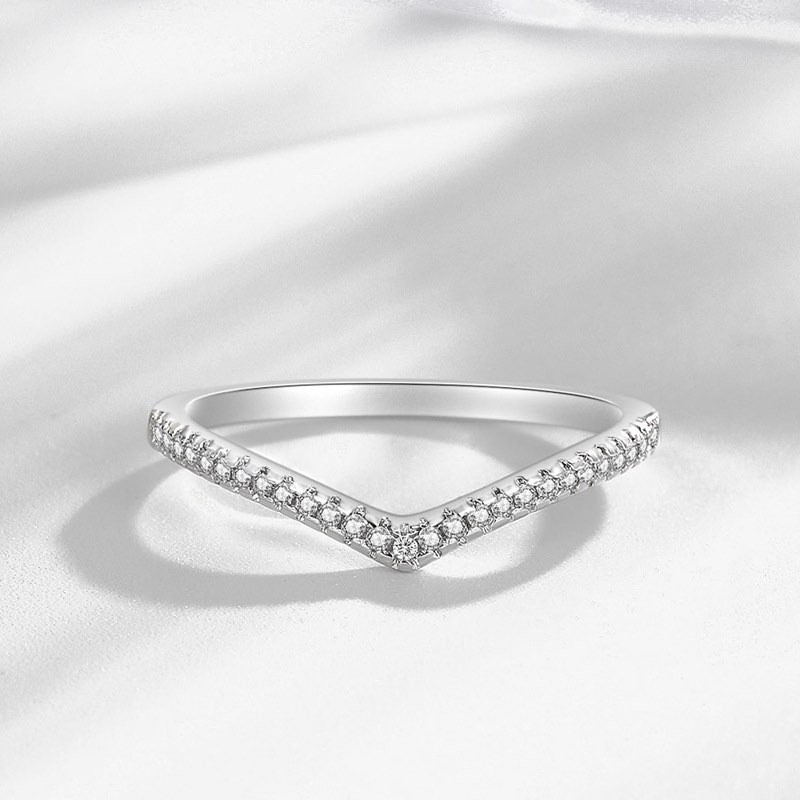 Nhẫn bạc Ý 925 mạ vàng trắng cao cấp, Nhẫn bạc nữ đính đá hình chữ V DUYSON SILVER [NXK12]