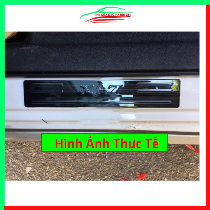 Ốp bậc cửa nẹp bước chân TITAN ô tô Suzuki XL7 2020-2023 chống trầy bảo vệ xe