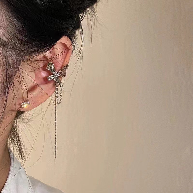 Bông Tai Dạng Kẹp Hình Cánh Bướm Bằng Kim Loại Phong Cách Hàn Quốc Thời Trang