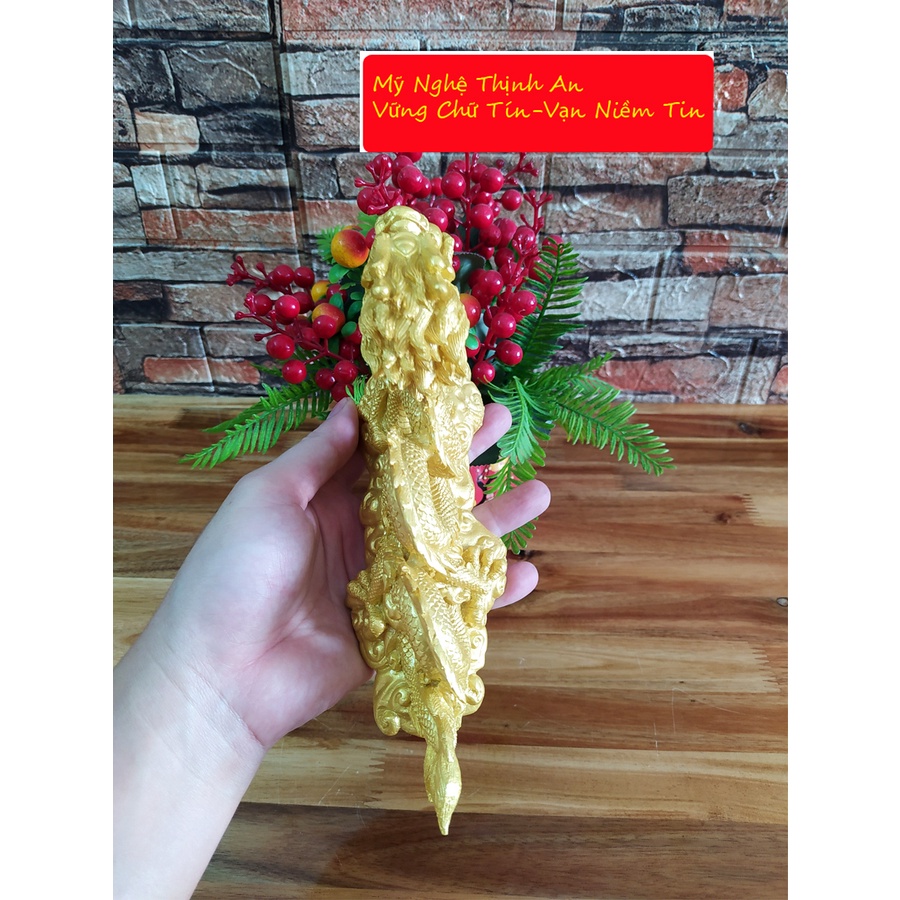 Tượng rồng cầm châu đá poly màu vàng R2000