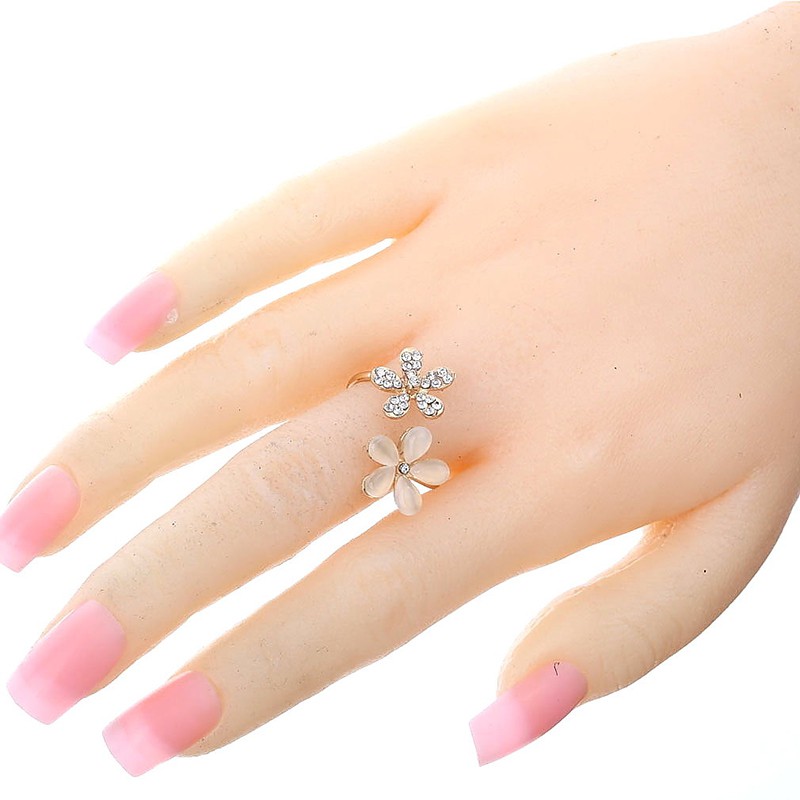 Nhẫn Hình Hoa Cúc Đính Đá Thời Trang Cho Nữ