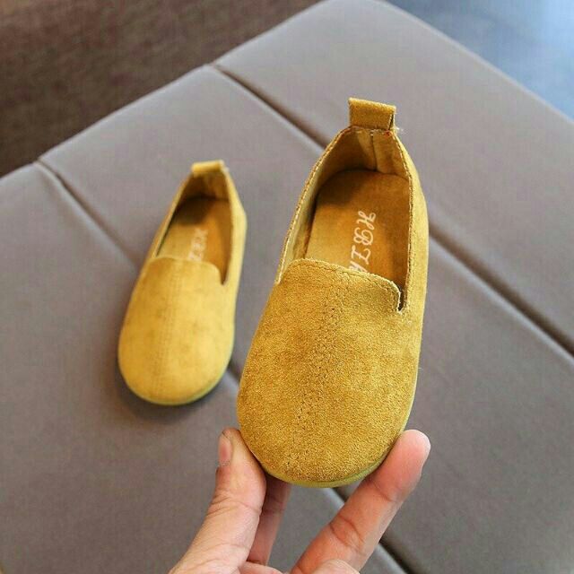 Giày da lộn siêu mềm"