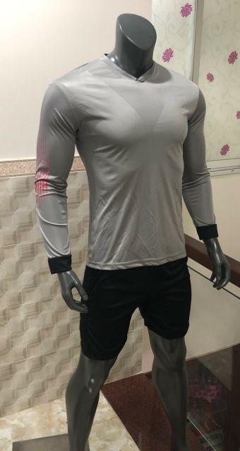 ÁO THỦ MÔN BÓNG ĐÁ