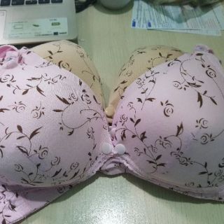 Combor 50 áo ngực cho con bú