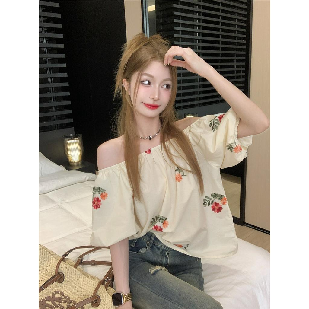 Áo Kiểu Trễ Vai Dáng Rộng Tay Phồng Thêu Họa Tiết Kiểu Pháp Thời Trang Mùa Hè 63115