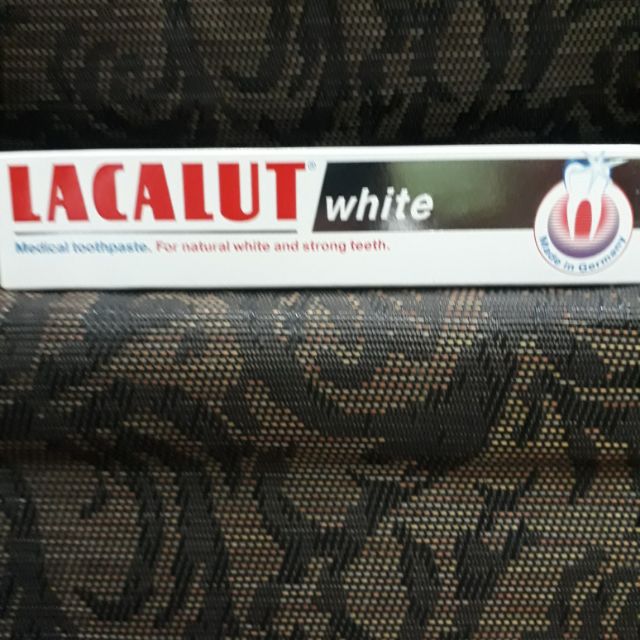 Kem đánh răng làm trắng răng LACALUT WHITE 75ml