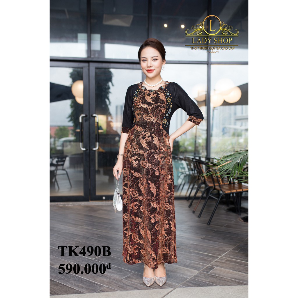 VÁY TRUNG NIÊN - ĐẦM TRUNG NIÊN CAO CẤP - THỜI TRANG TRUNG NIÊN - LADYSHOP - Maxi nhũ sườn đen cành hoa đỏ đính đá TK490 | BigBuy360 - bigbuy360.vn