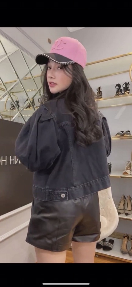 Áo khoác jean tay bồng lửng siêu hot