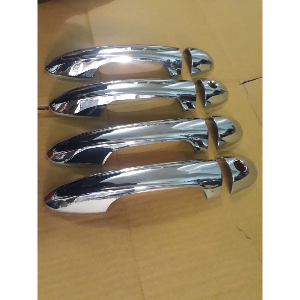 Bộ ốp tay cửa mạ crom xe Toyota Hilux đời 2016-2021