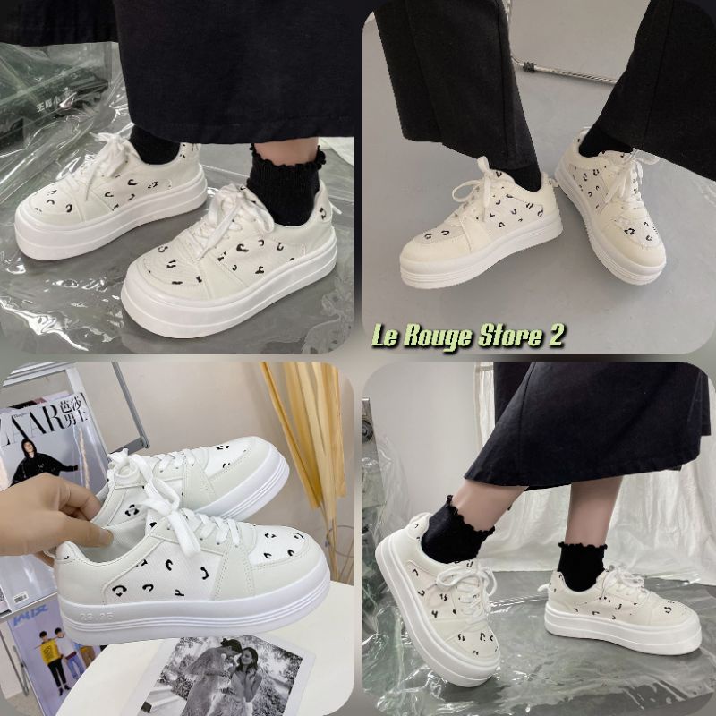 (Có sẵn) Giày nữ ulzzang trắng họa tiết đen cá tính họa tiết da beo cá tính đế bánh mì tăng chiều cao (ảnh thật)