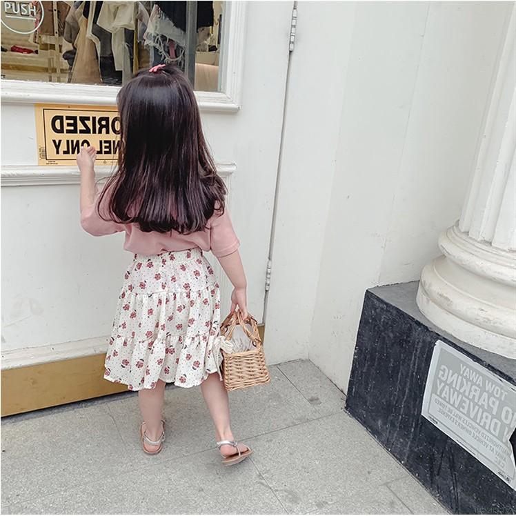 Set áo thun in chữ + Chân váy in hoa phong cách Hàn Quốc cho bé gái